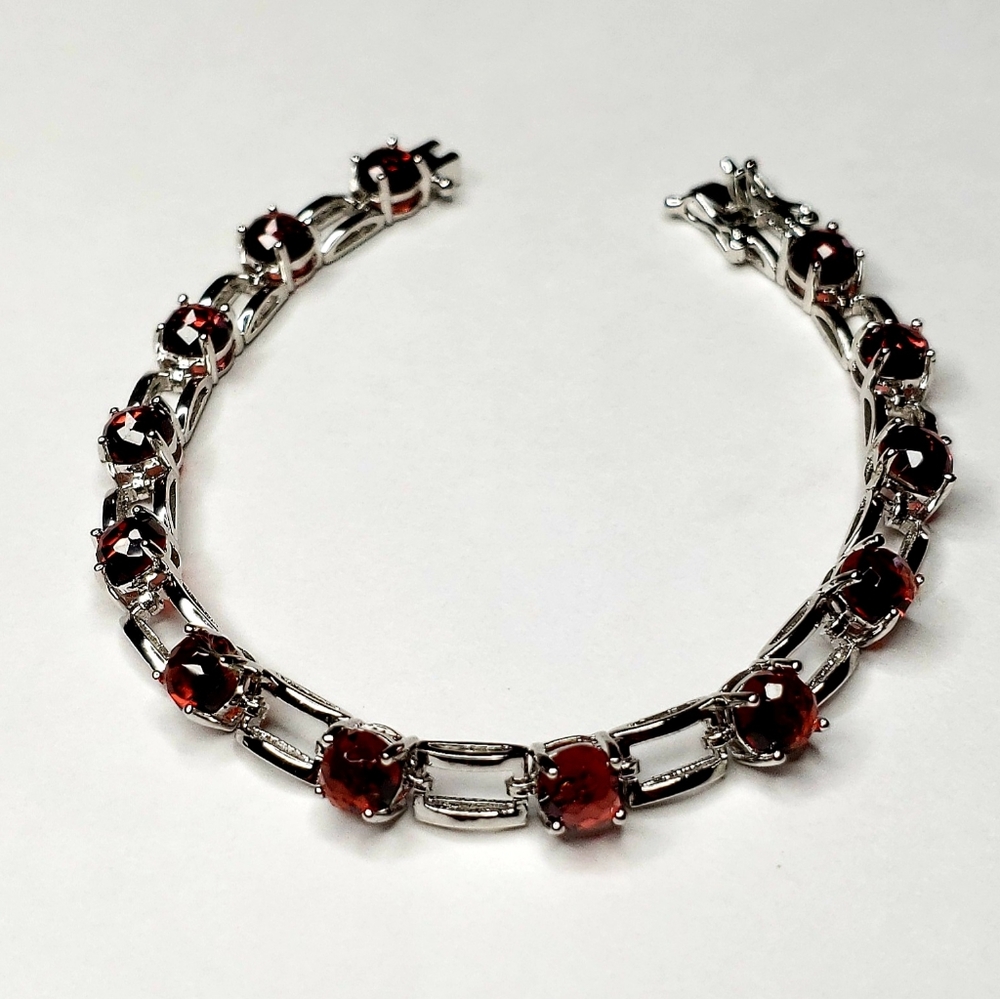 ☆Sterling silver Garnet bracelet